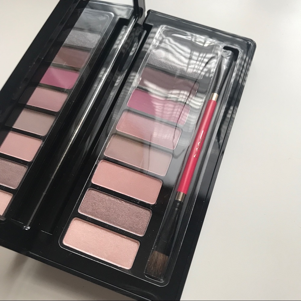 NEW MAC Limited Edition Nutcracker Sweet Cool Eye